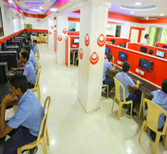 Computer Lab - Ceoa Matriculation School Madurai Image